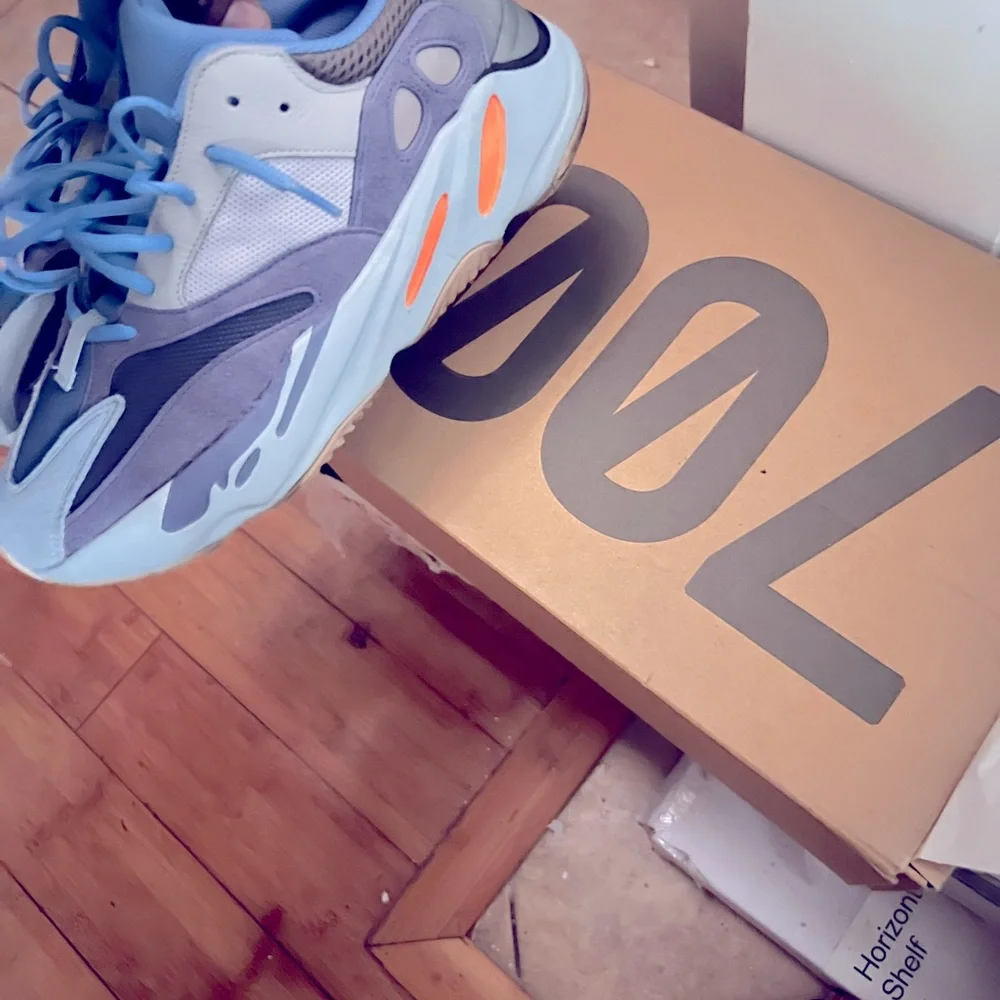 Yeezy 700 size 11 1/2 - Picture 1 of 7